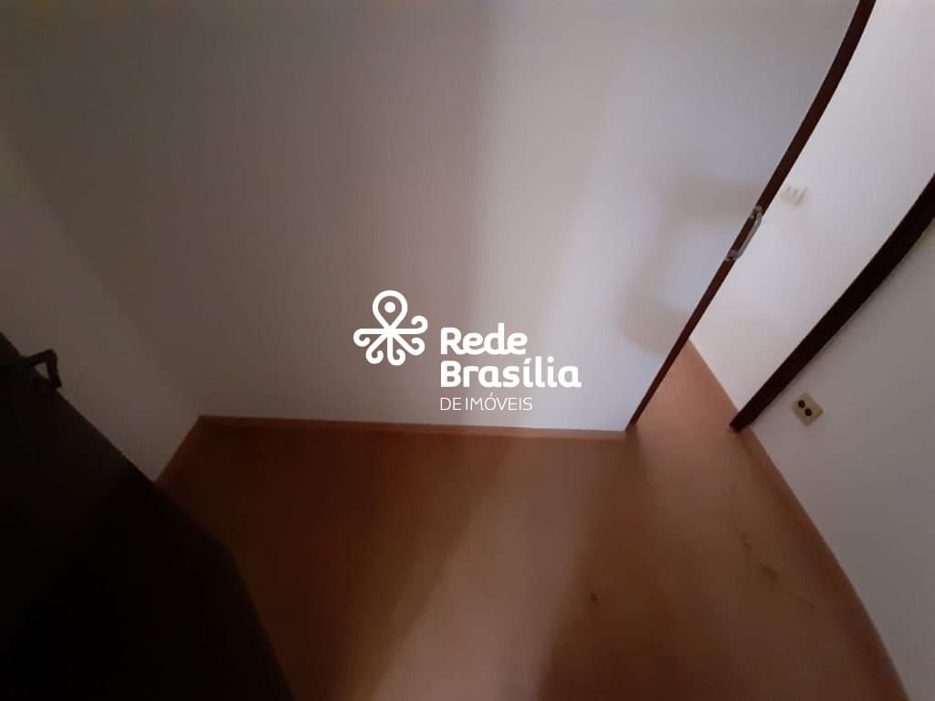 Imagem da propriedade EL1754 4