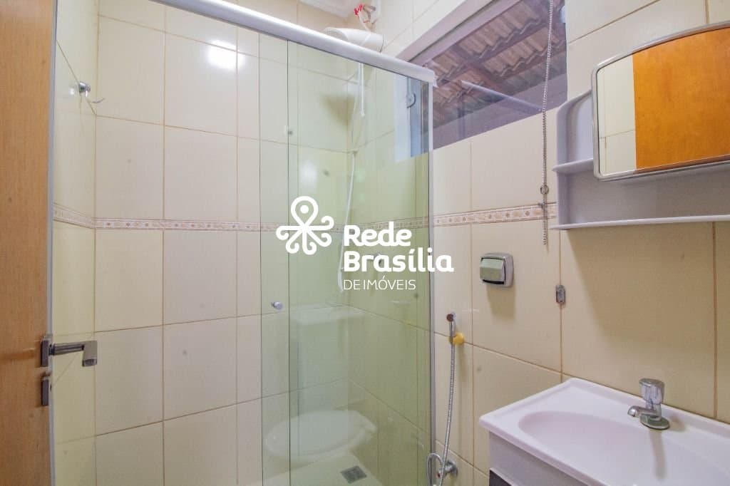 Imagem da propriedade PD2425 18