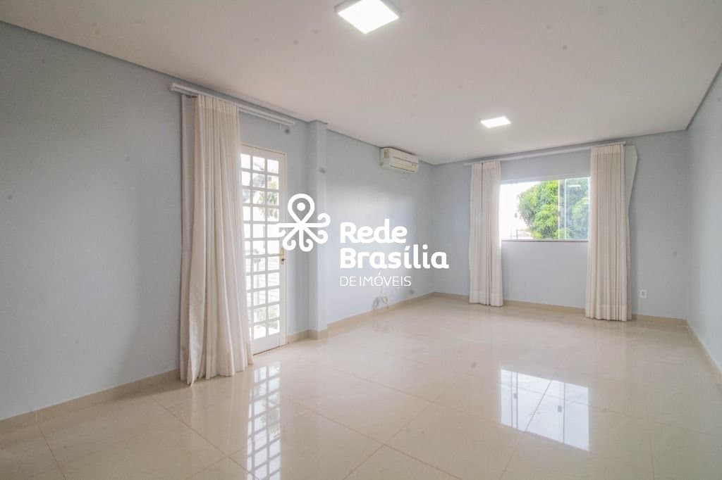 Imagem da propriedade PD2425 3