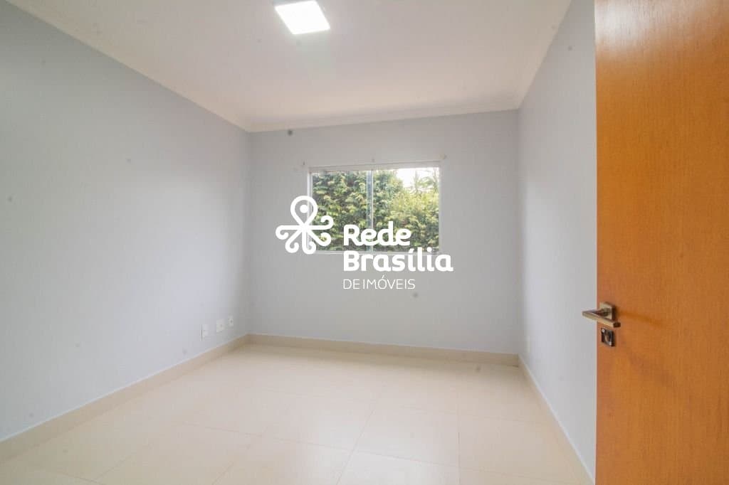 Imagem da propriedade PD2425 16