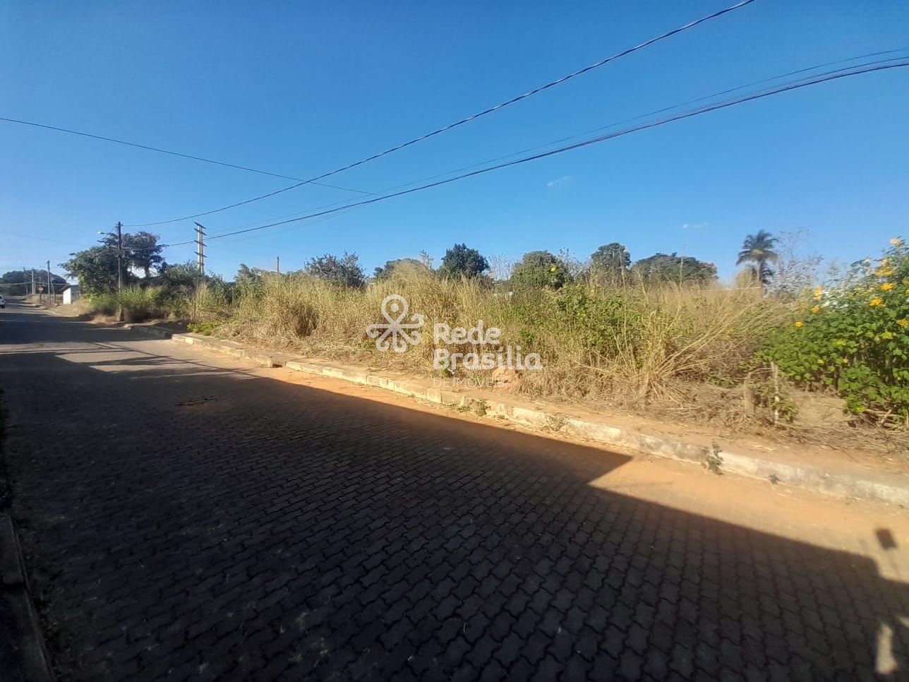 Imagem da propriedade UB1240 12